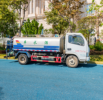 洒水车